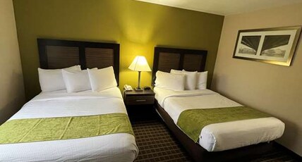 Best Western Adena Inn Room Type - Suite-2 Queen Beds, Non-Smoking, Jacuzzi, Microwave And Refrigerator, High Speed Internet Access, Fu