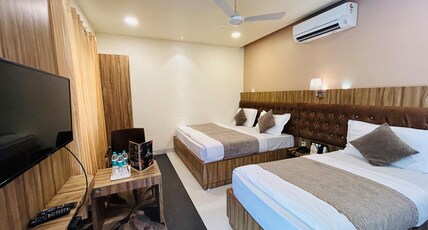 Hari Niwas - A Boutique Garden Resort Room Type - Deluxe Triple Bed Room