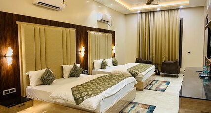 Lala Chhogmal JI Singhal Seva Sadan Room Type - Family Suite Room Four Bed Lala Chhogmal JI Singhal Seva Sadan Room Type - Family Suite Room Four Bed