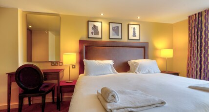Manchester Airport Stanley Hotel by Belvilla Room Type - Standard Double Room Manchester Airport Stanley Hotel by Belvilla Room Type - Standard Double Room