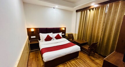 Hotel Ocean (2min. drive from mall road) Manali Room Type - Budget Room