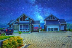 Wisteria Kuttikkanam | Hill-view Rooms