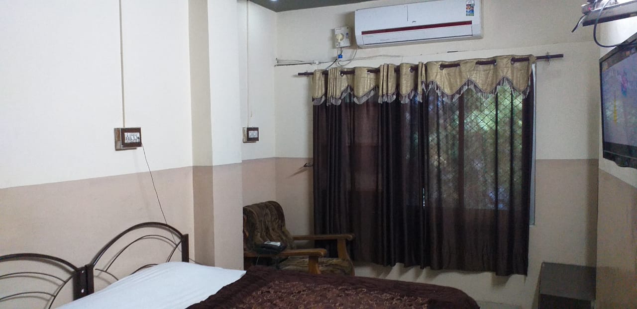 Hotel Jai Hind, Kota - Tap to explore photos