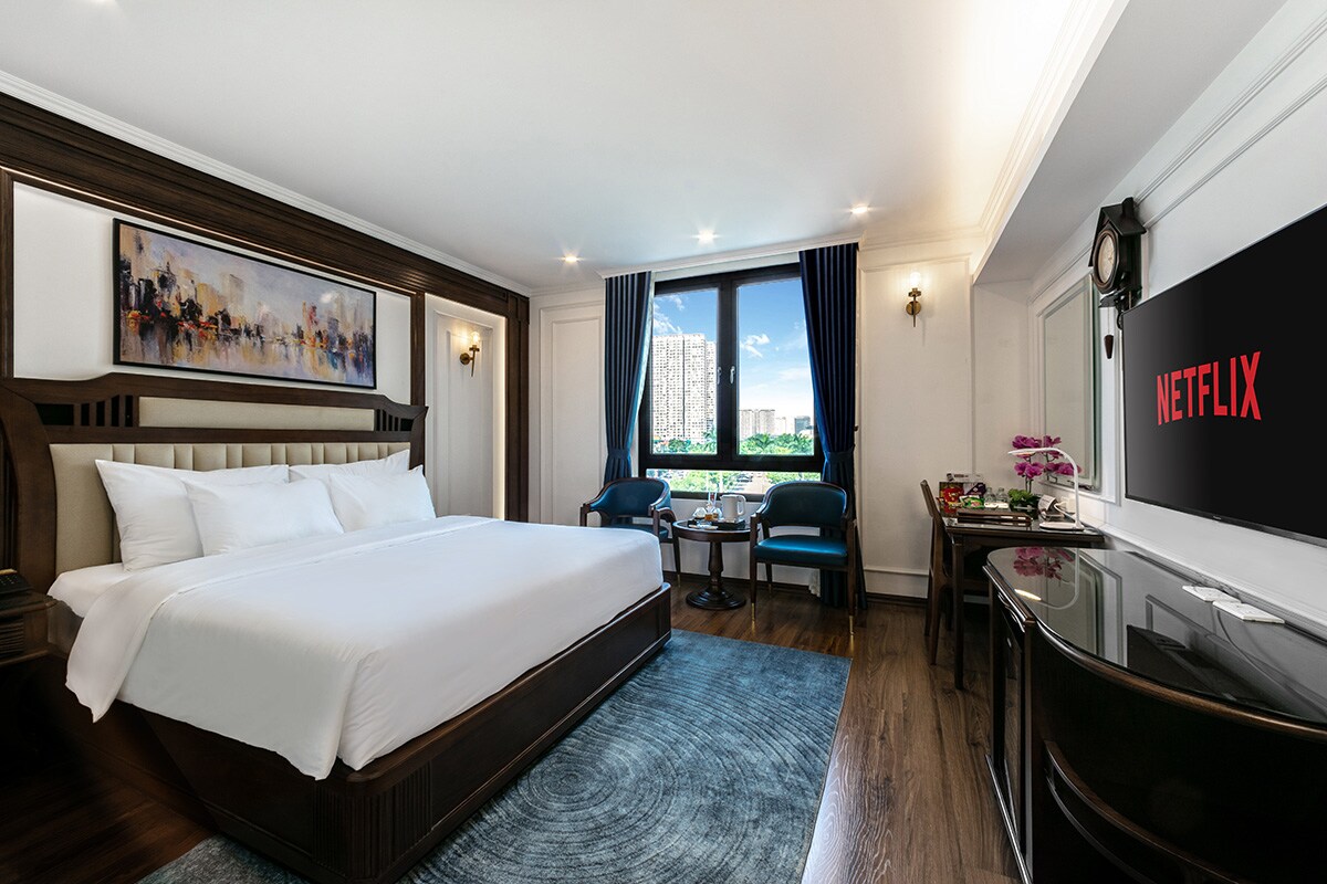 A25 Premium Hotel - 16 Mieu Dam - Tap to explore photos
