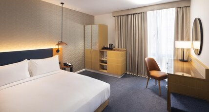 Hilton Garden Inn Bristol City Centre Room Type - KING GUEST ROOM