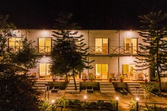 Aspen Riverside Resort