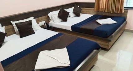 Hotel Sai Laxmi Room Type - Family Four Bed Room Non-A.C