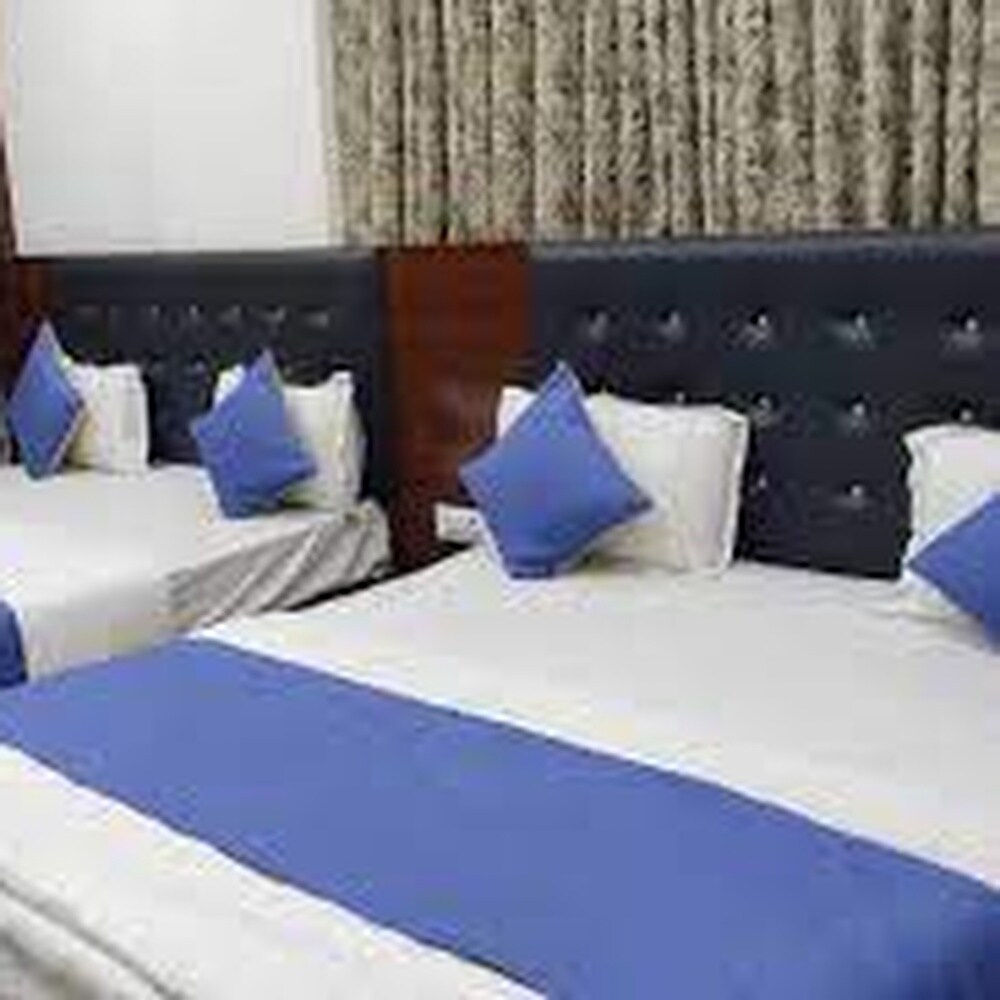 Hotel Villa Prime - Tap to explore photos