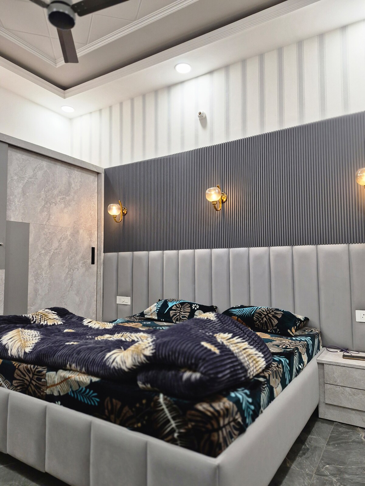 Rehmat Villa A Peaceful Home Away From Home - Tap to explore photos