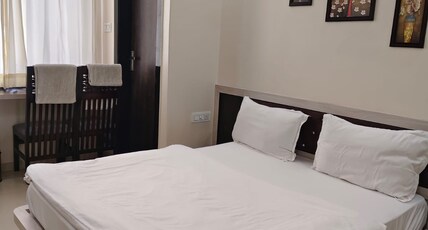 Hotel Dazzle Room Type - Standard Room