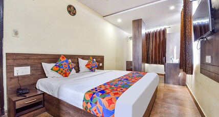 FabHotel Padmawati Palace Room Type - Deluxe Room