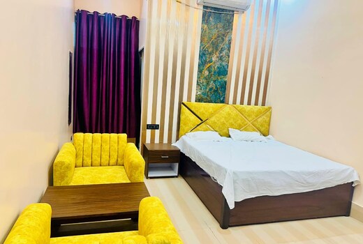 Hotel Adarsh Vatika