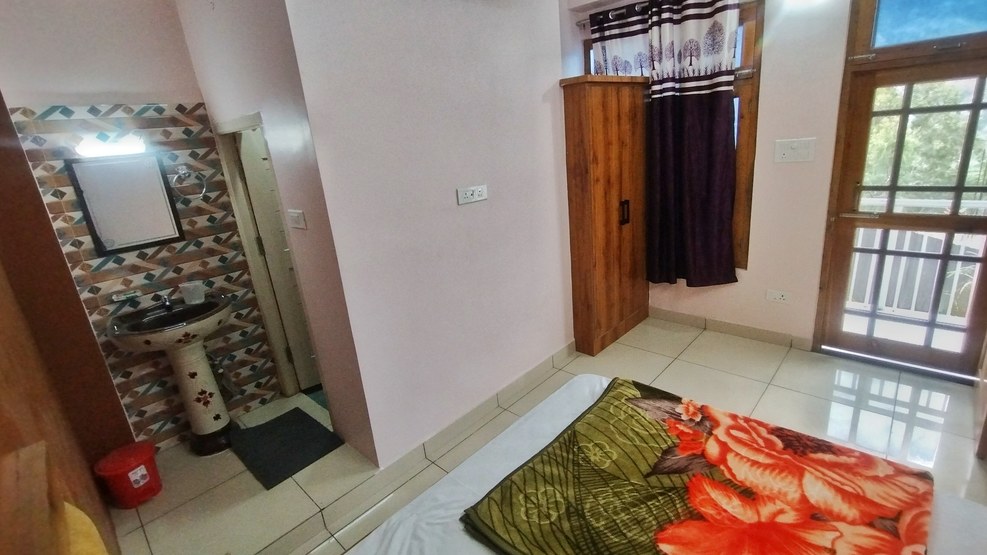 Katoch Apartments - Stay & Food - Tap to explore photos
