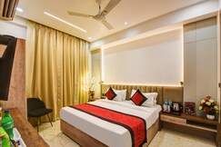 Hotel Mehul International  Near New Delhi Railway Station, Paharganj & Connaught Place
