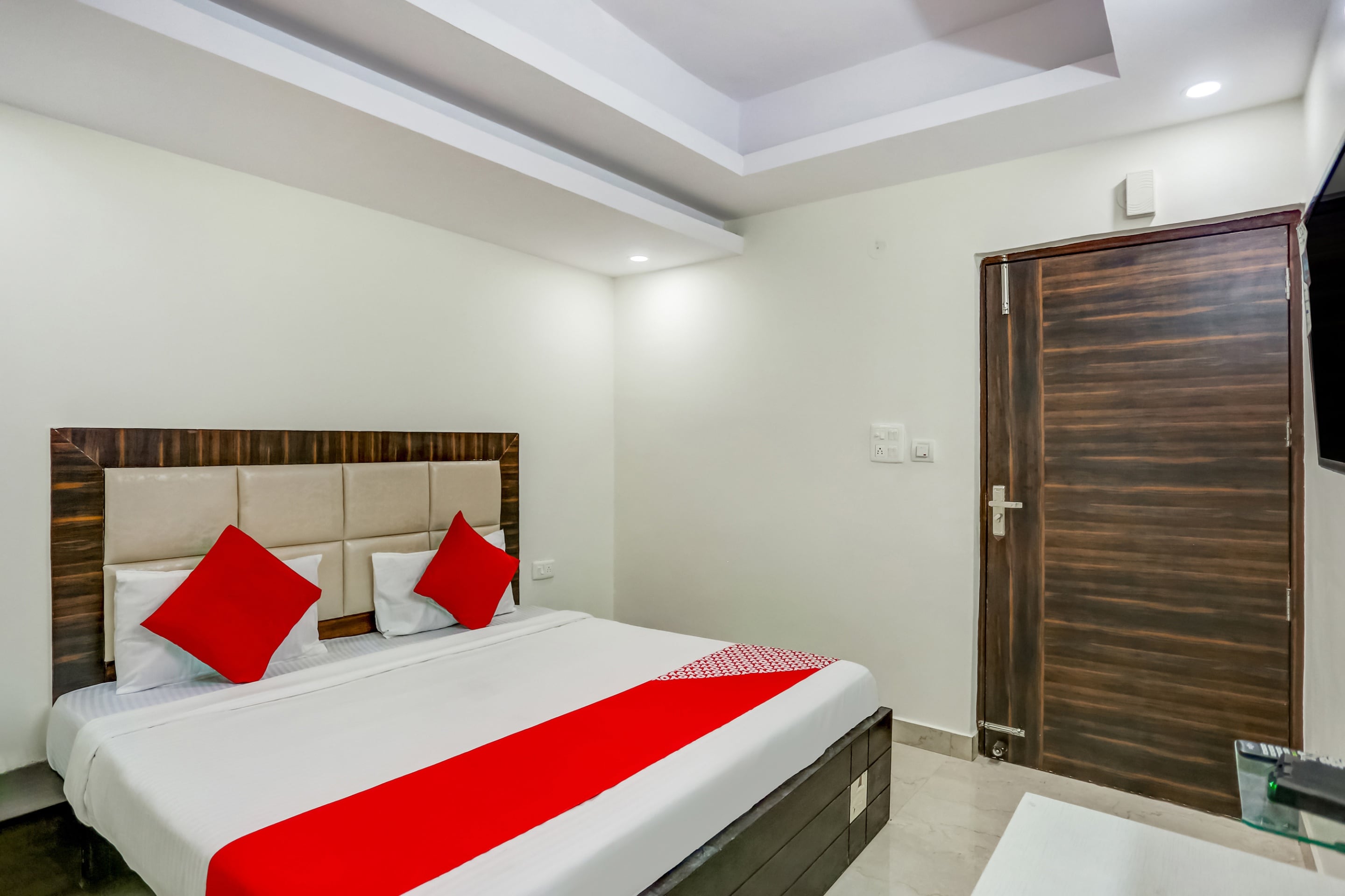 Hotel Relax - Tap to explore photos