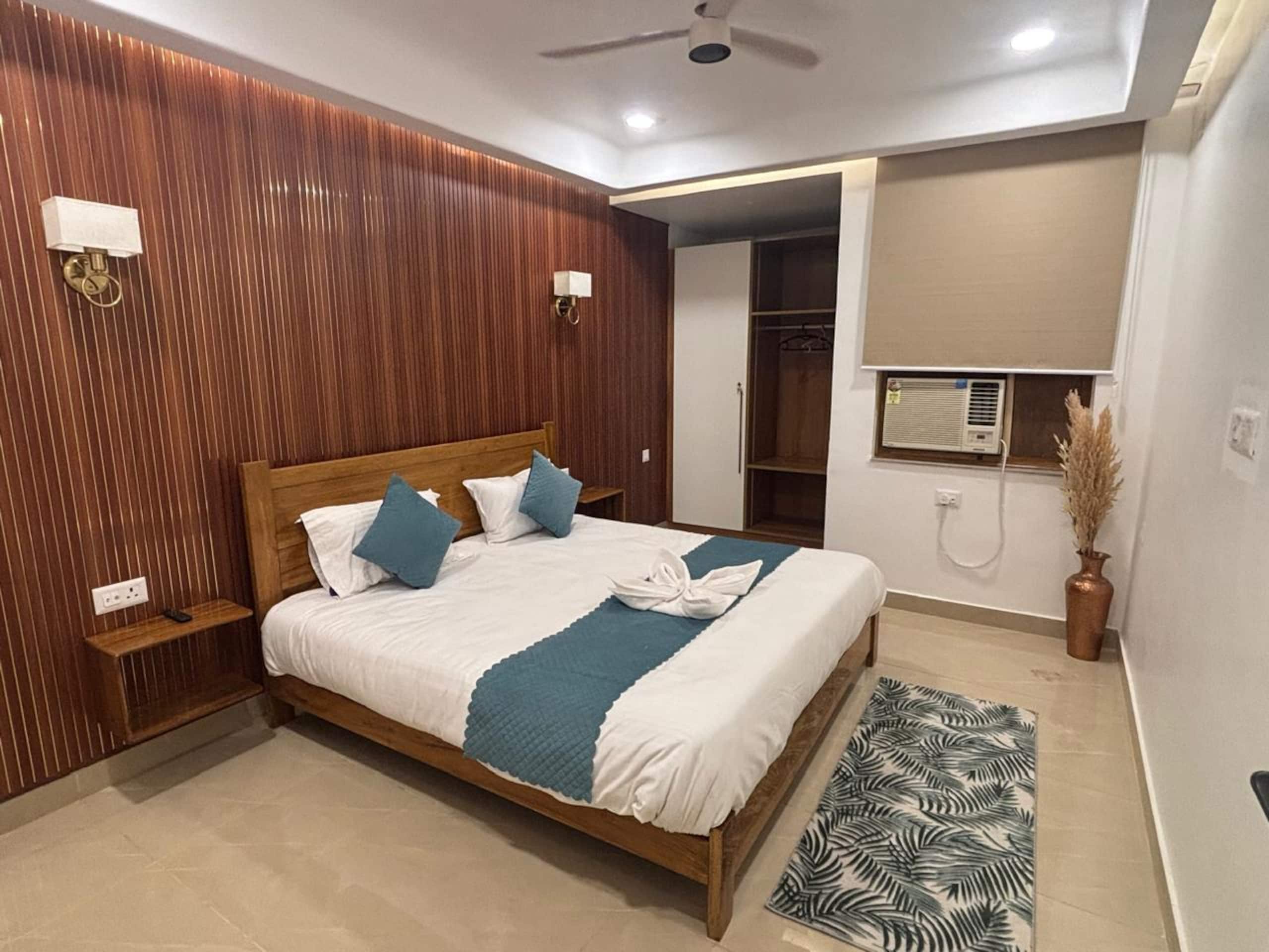 Nirmalya FF 101 2BHK Varanasi - Tap to explore photos