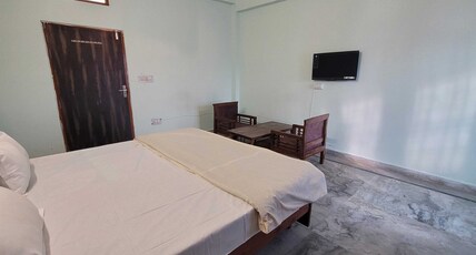 HotelO Shubh Inn Room Type - Classic