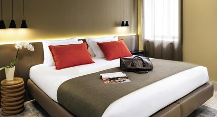 Mercure Porto Centro Hotel Room Type - Family Suite with 1 king-size bed + 1 double sofa bed