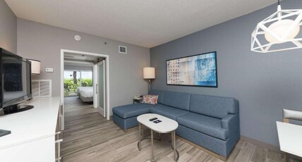 DoubleTree Suites by Hilton Melbourne Beach Oceanfront Room Type - 1K MOB HR ACC RI-S STE HF