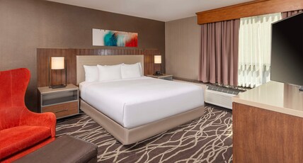 DoubleTree by Hilton Hotel San Bernardino Room Type - 1KG 2 RM  STE SOFA SLEEPER