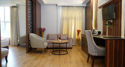 Meraj Inn Alwar Room Type - Suite Room