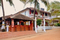Hotel Golden Eye
