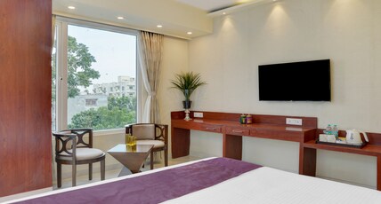 Treebo Premium The Crystal, Chinar Park Room Type - Premium Room