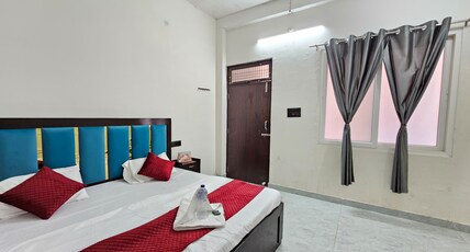 Shree Nilyam Inn Room Type - Deluxe Room With Attached Bathroom1