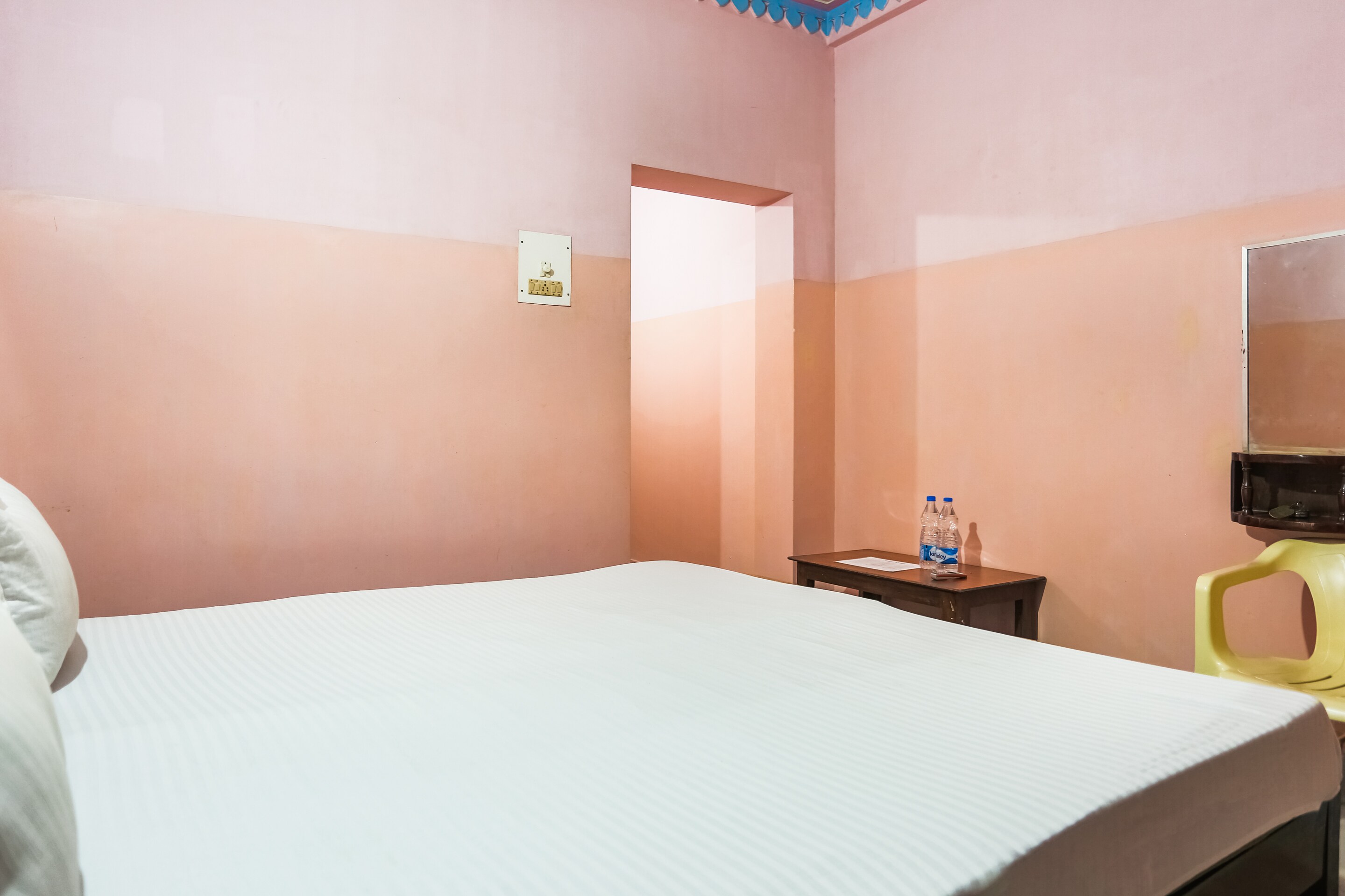 SPOT ON Indra Bhawan Lodge - Tap to explore photos