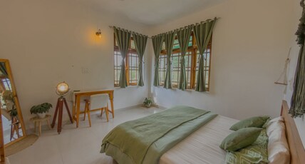 Flashpackers Bir | Rooms & Dorms Room Type - Deluxe Private Room | En-suite Washroom | Mountain View