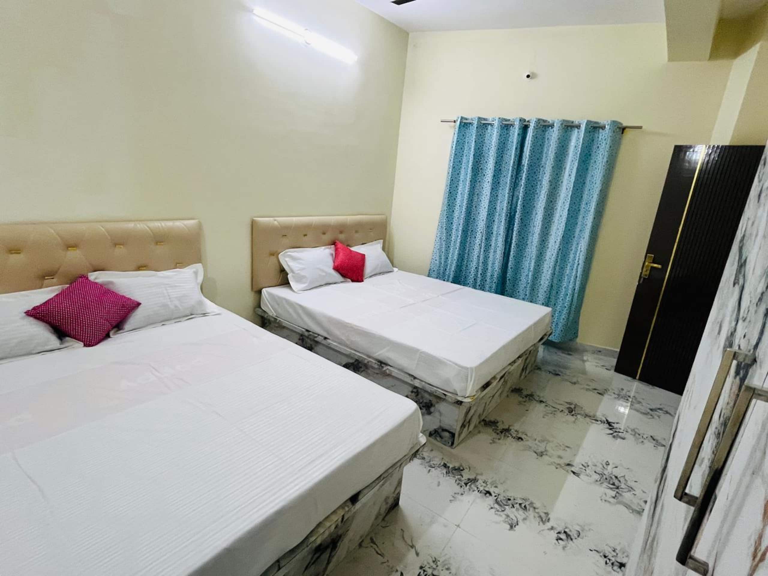 Kalpavrukksha Luxury Service Apartment Unit 1 - Tap to explore photos