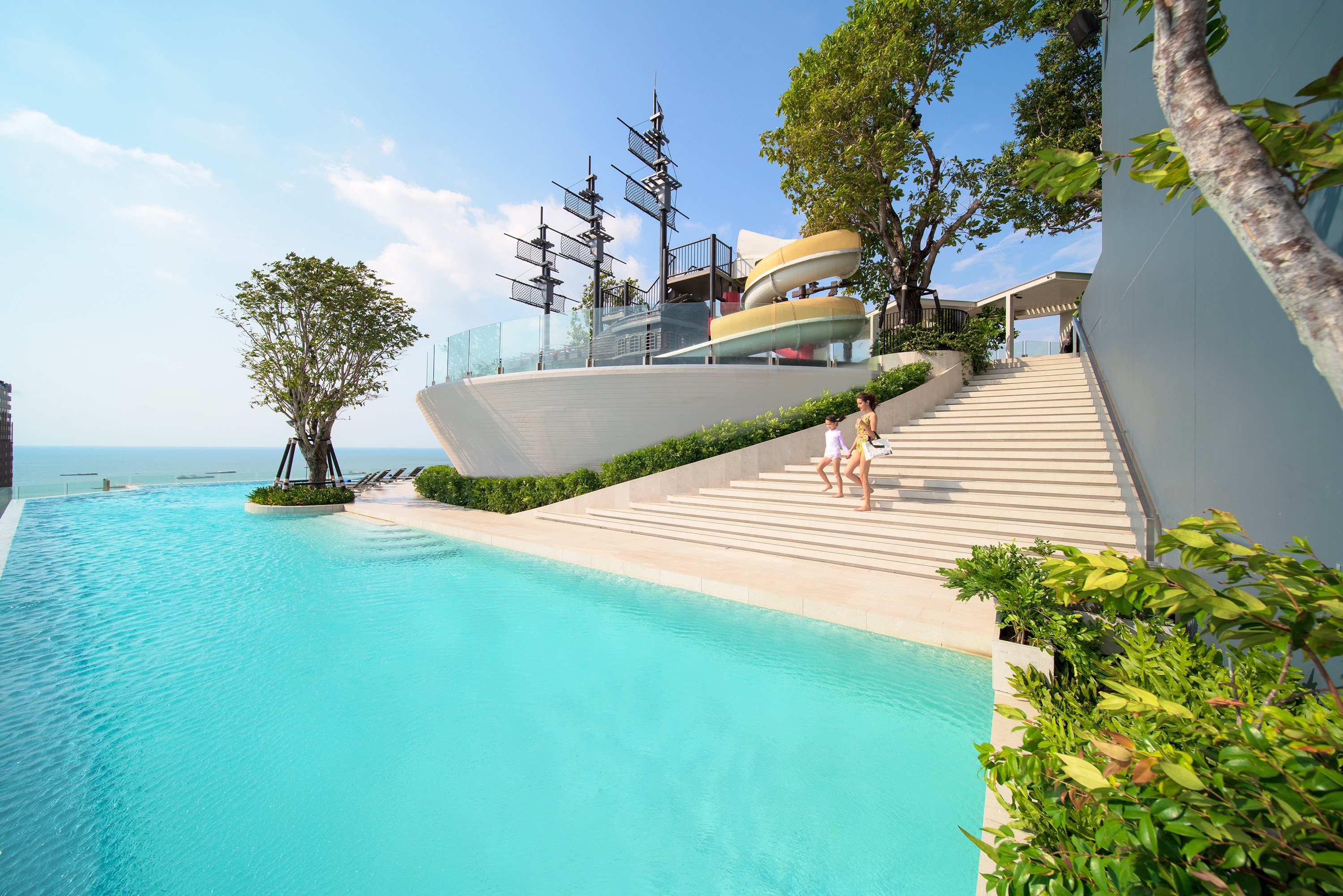 Somerset Pattaya - Tap to explore photos