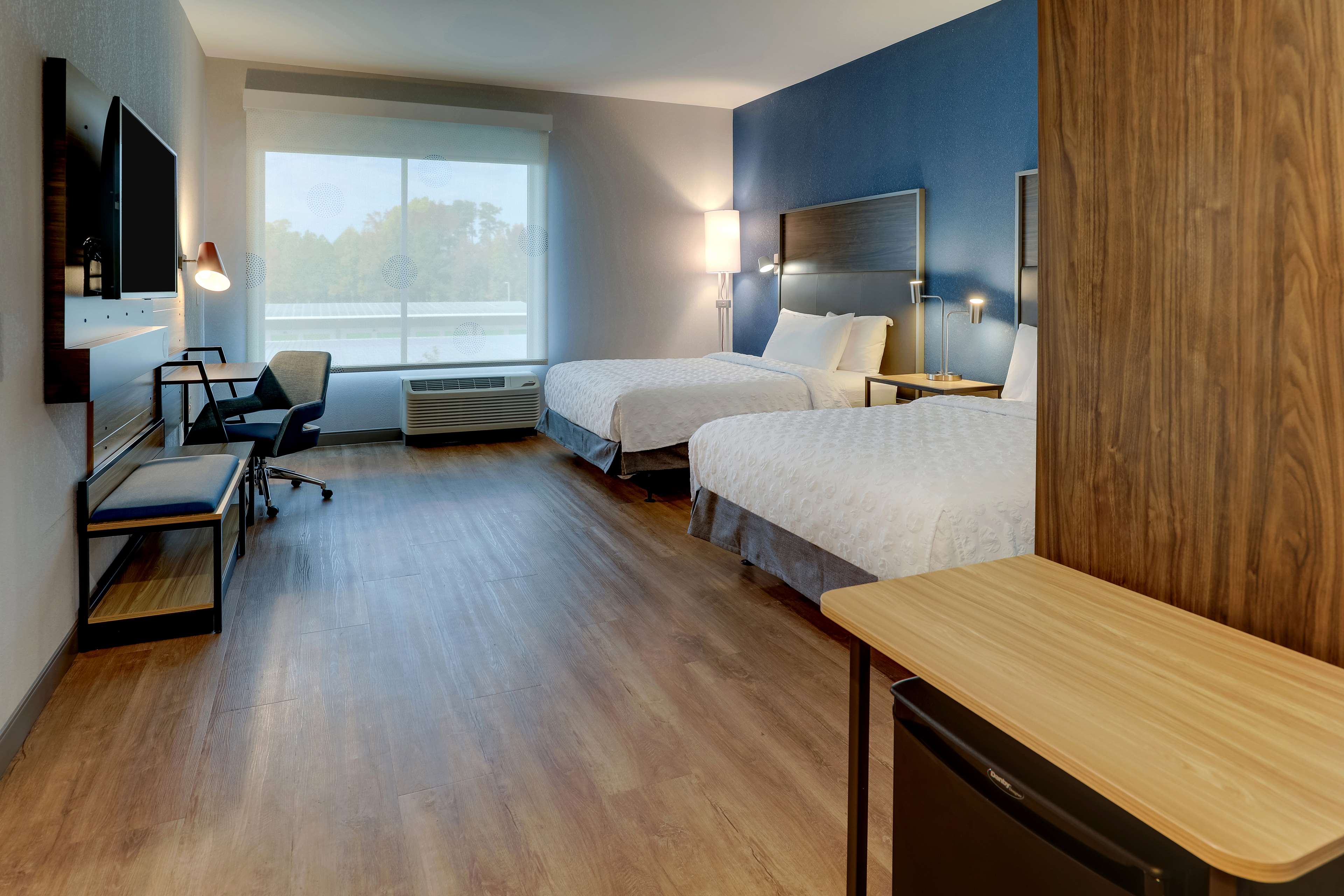 Tru by Hilton Raleigh Garner - Tap to explore photos
