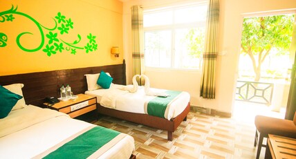 Center Park Resort Room Type - Deluxe Double/Twin (garden view)