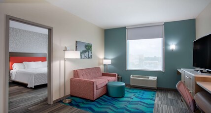 Home2 Suites by Hilton Vero Beach I-95 Room Type - 1 KING 1BEDROOM SUITE