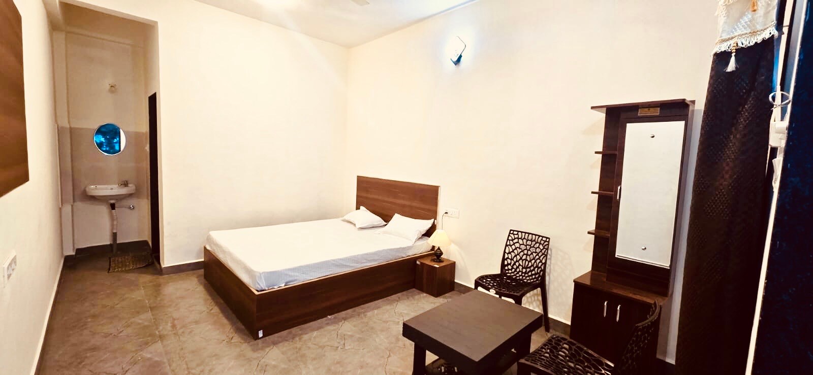 Anuprabha lodging and banquet hall - Tap to explore photos