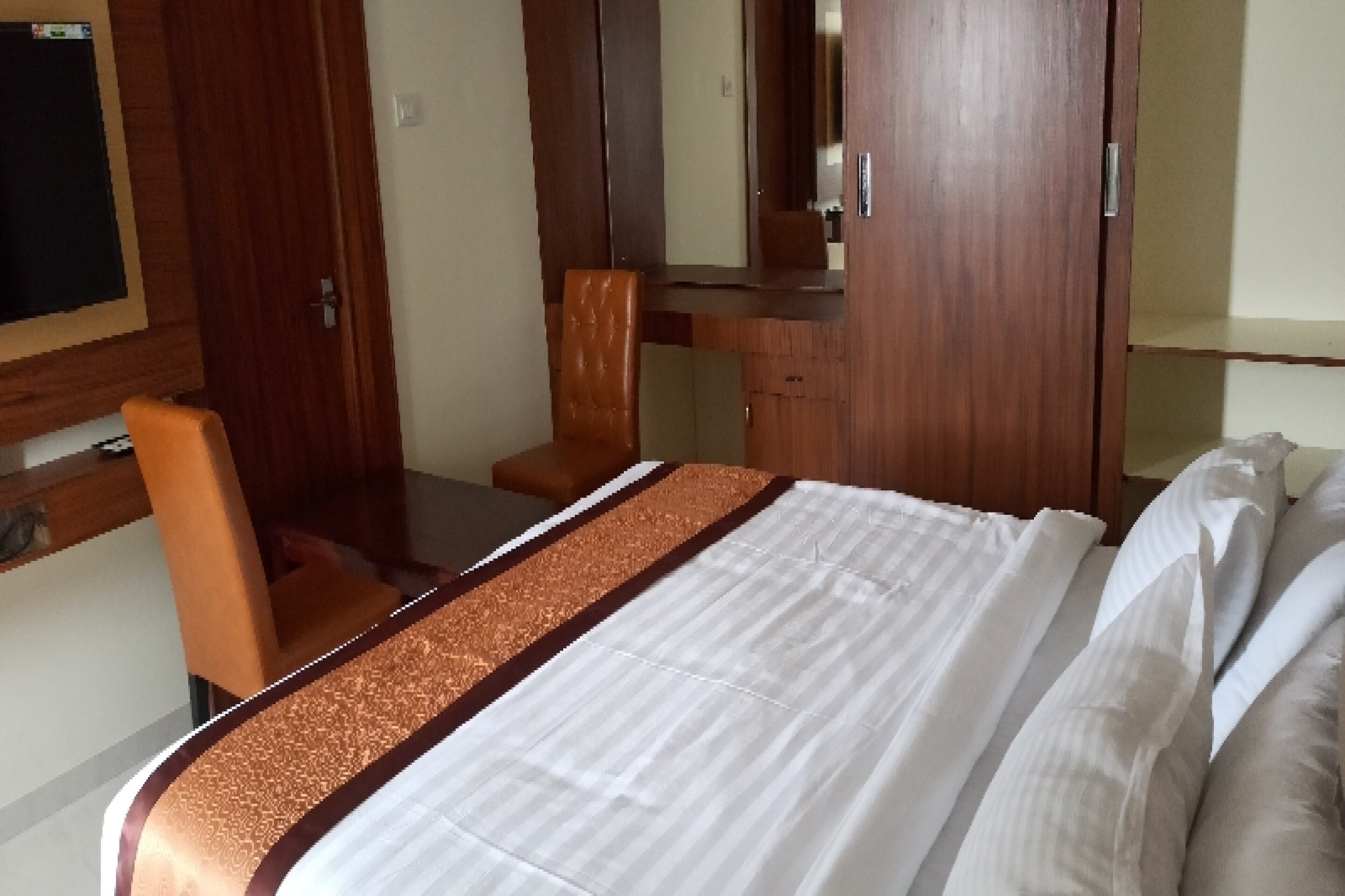 Collection O Darshans Abode - Tap to explore photos