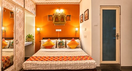 Turtle Hostel Udaipur |50 Metres from Lake Room Type - Deluxe Double Room