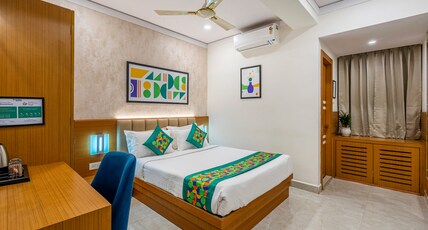 Treebo Premium The Regal Park Room Type - Standard Room