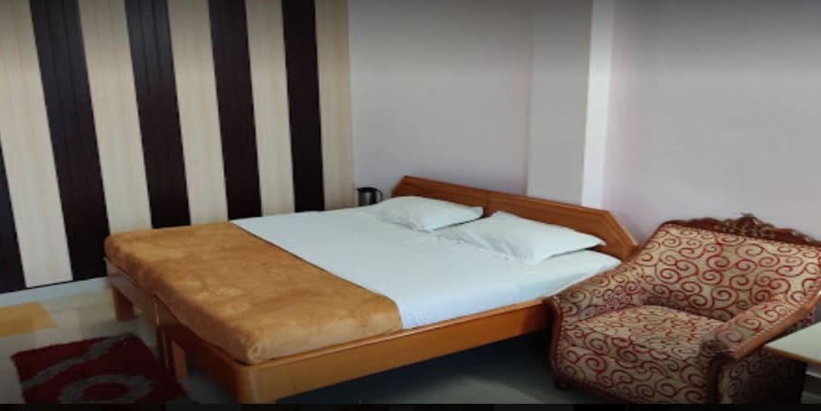 Hotel Shail Shikhar - Tap to explore photos