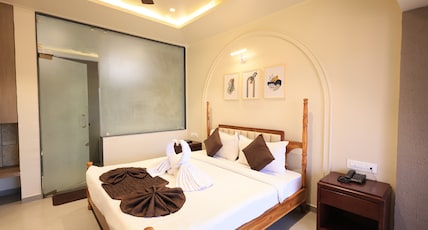 King Garden Resort (Pure Veg) Room Type - Royal Executive Couple Jacuzzi (Private Sitout) King Garden Resort (Pure Veg) Room Type - Royal Executive Couple Jacuzzi (Private Sitout)
