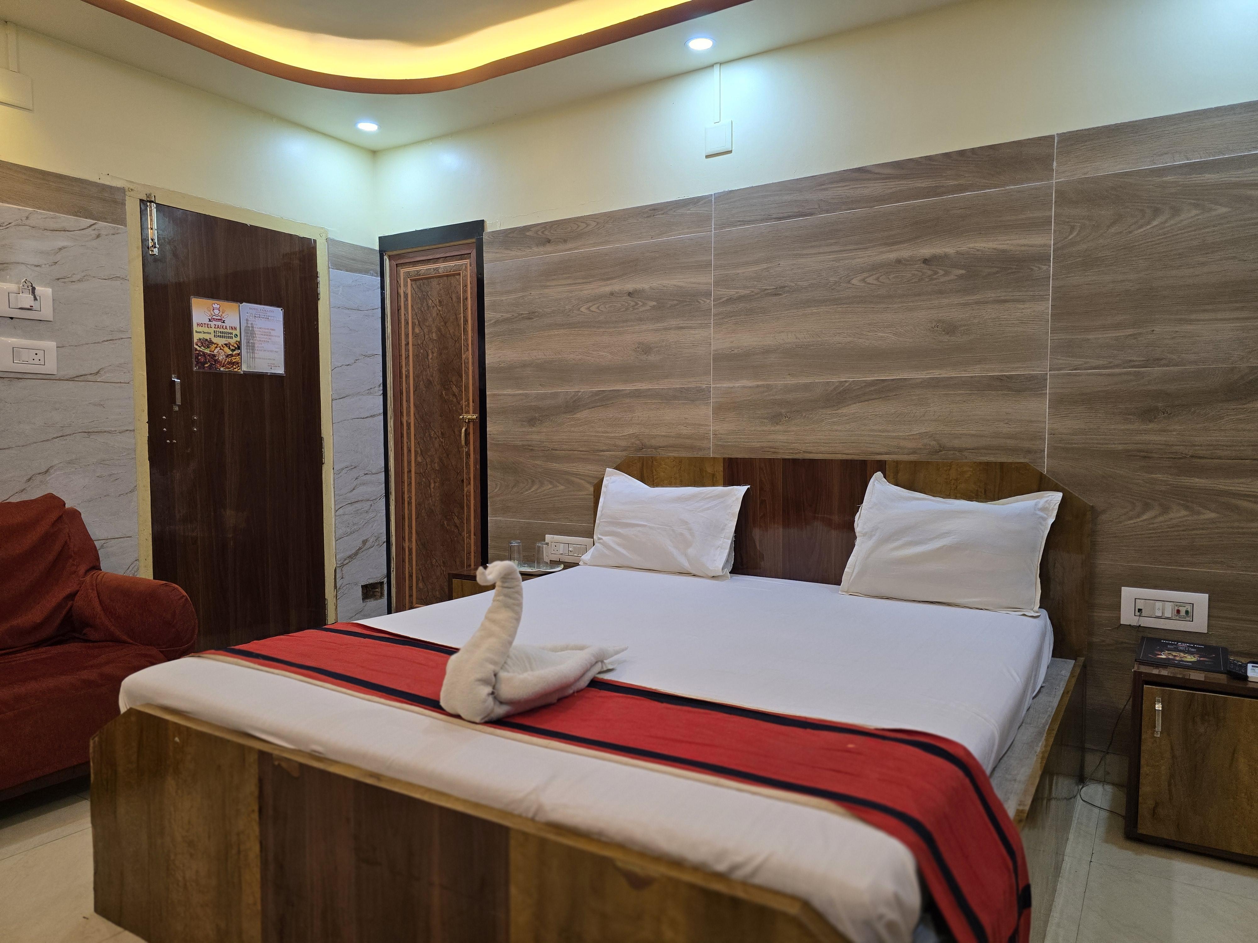 Hotel Zaika Inn - Tap to explore photos