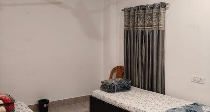 Luxury Dhavika stay eat n celebrate Room Type - Doble bed twin Non AC