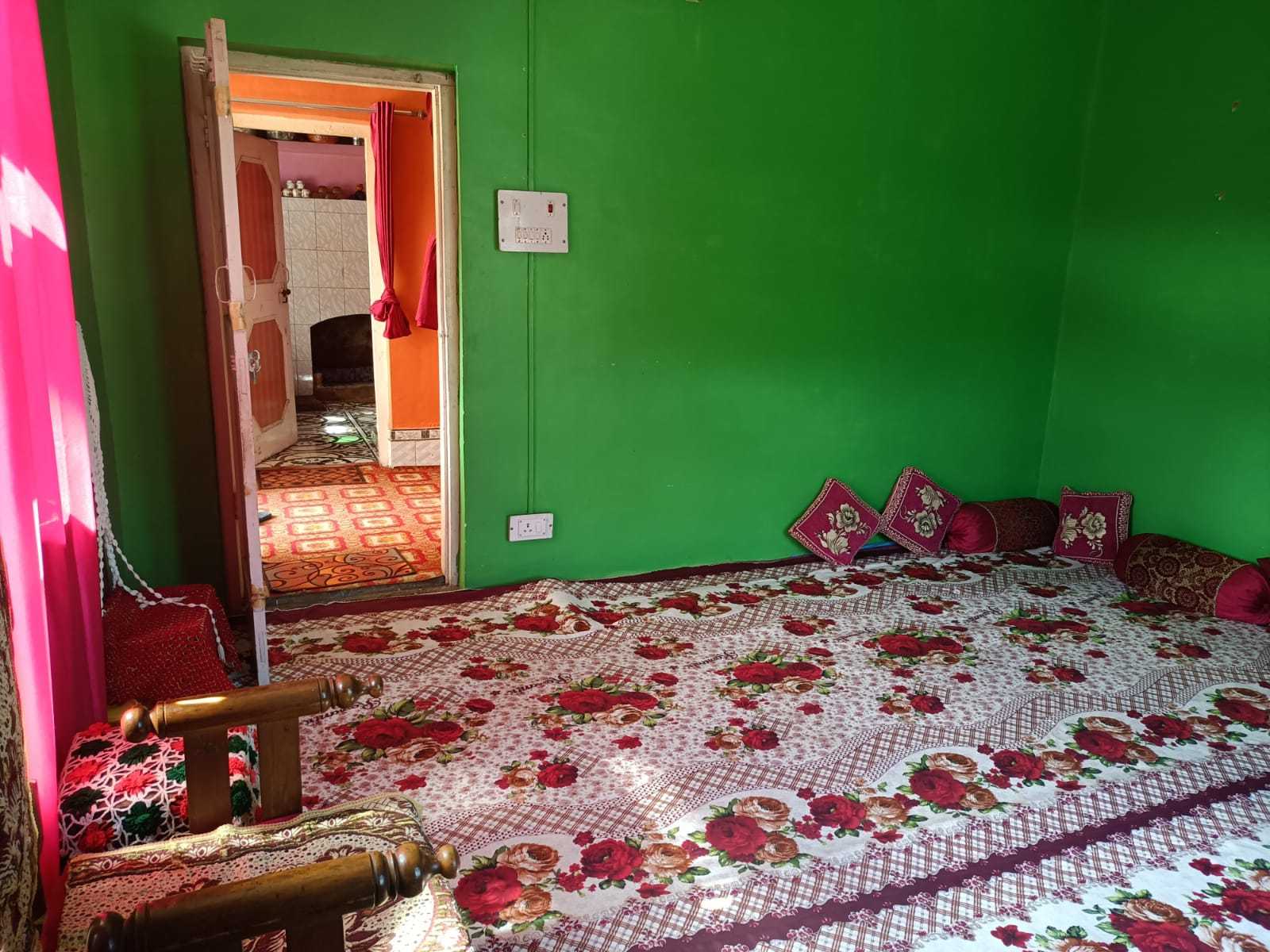 Hotel O POP Owais Homestay - Tap to explore photos