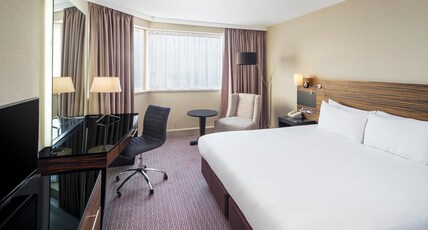 Crowne Plaza Hotel Glasgow Room Type - Premium Room