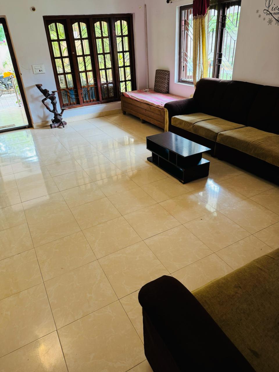 Greenhouse Homestay - Tap to explore photos