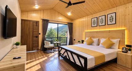 Aqua Forest River Resort Room Type - Deluxe Mountain View