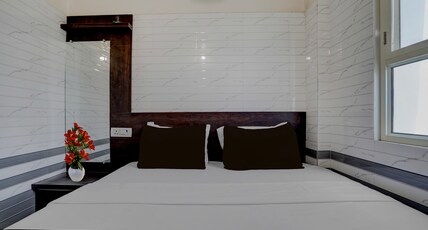 Hotel O Krishna Janam Bhoomi Formerly Ashirwad Palace Room Type - Classic