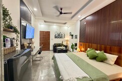Studio apt in sec 39 Near Medanta Max Fortis