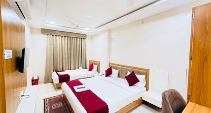Hotel Tirupati Inn Room Type - Deluxe Three Bed Room
